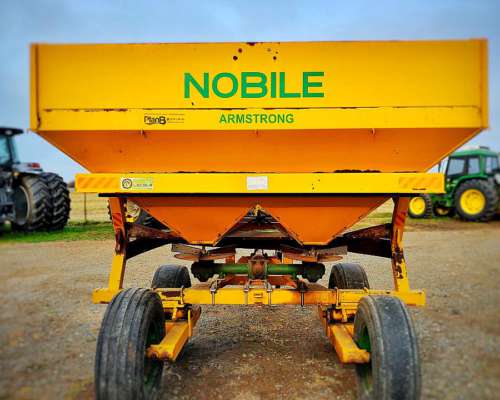 Fertilizadora Nobile 3300 Dolbie