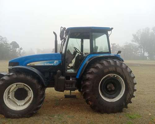Tractor New Holland Modelo TM 165 - 13.000 Horas, año 2006
