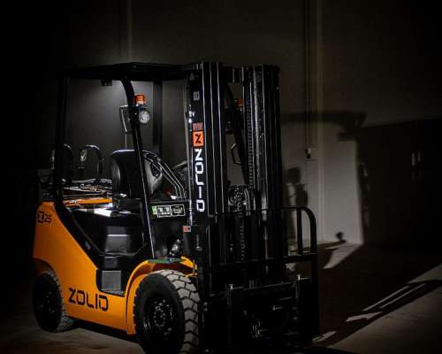 Autoelevador 2.500kg Nafta/gas Nissan K25 Permutas Todo Vial