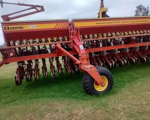 Sembradora Bertini 32000 31 a 26 y 16 a 52 Neum