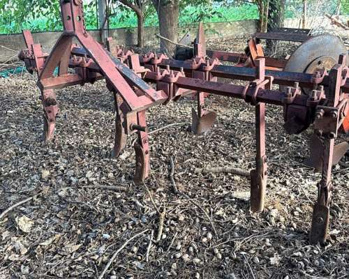 Aporcador Carpidor Cultivador 6 Puas 3 Puntos Rojo