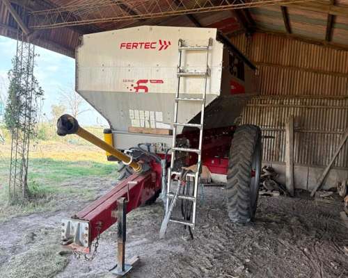 Fertilizadora de Organicos Fertec Serie 6 de 8000