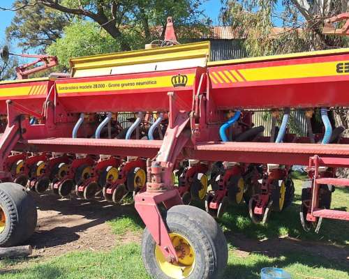 Sembradora Bertini 28000 - 13 a 52 Neumtica - Fert en Linea