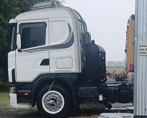Scania 114g 330 año 2004 Tractor A/A Climatic Vigía