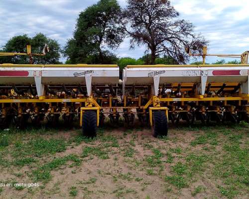 Sembradora Ascanelli Magnum RS3000 18 a 52. Neumática.