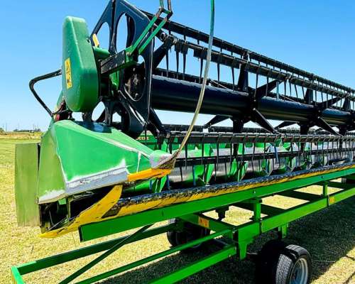 Cosechadora John Deere S670 635f año 2019.