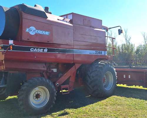 Cosechadora Case IH 2388 - Cabezal 30 Pies