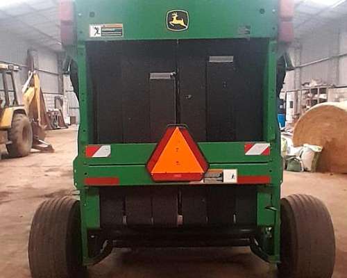 Rotoenfardadora John Deere 467