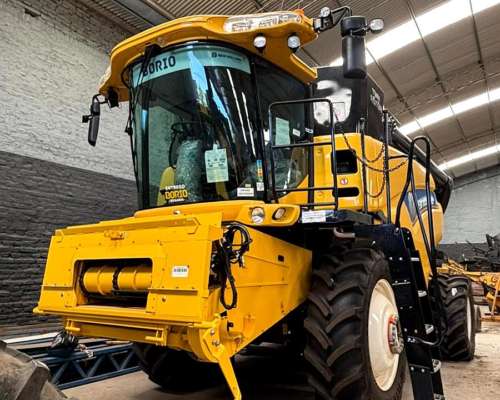 Cosechadora New Holland CR6.80 - 310 HP - Nueva
