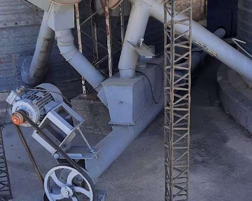 Planta de Silos de 350 TON C/U MÁS Noria Doble 36 Metros