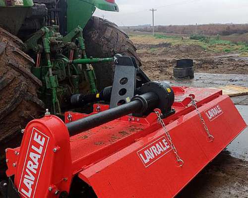 Rotocultivador con Puas para Compost Barn Lavrale RCB300