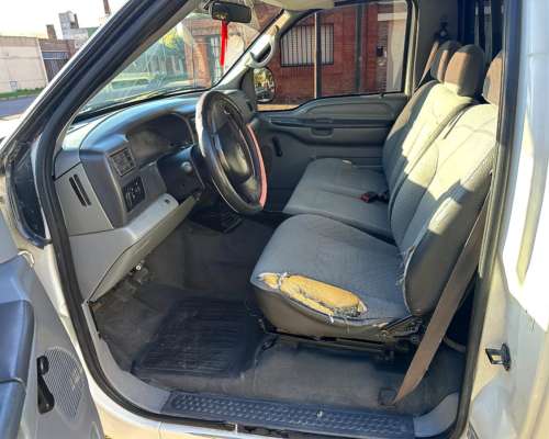 Liquido Precio Unico. Ford F-100 Sapo 4X2 3.9 D. C/ Simple