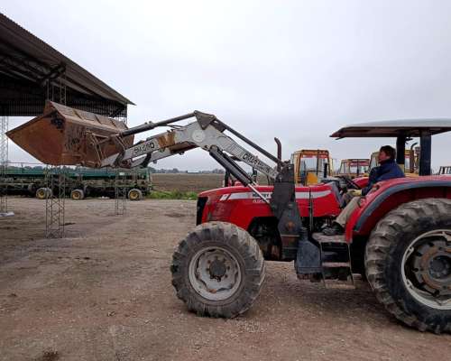 Tractor Massey Ferguson 4292 con Pala