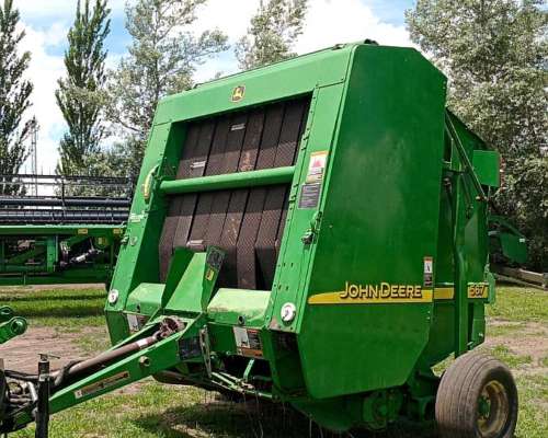 Rotoenfardadora John Deere 567