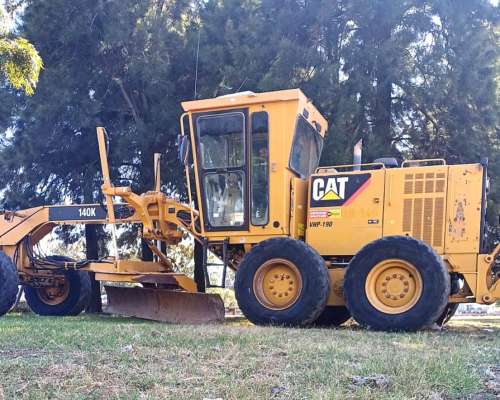 Motoniveladora Caterpillar 140 K