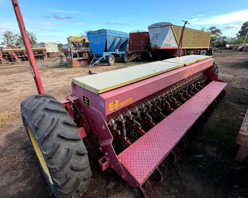 Sembradora Bertini 10000 con Fertilizador y Directa 25 Linea