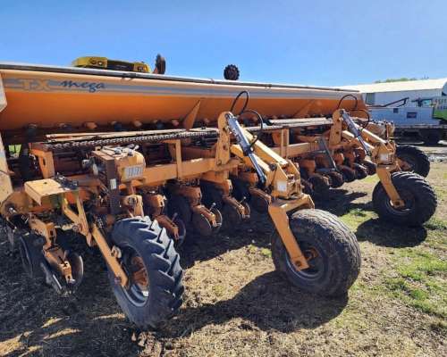 Sembradora Agrometal TX Mega Mecánica de 13 a 52 cm Grueso