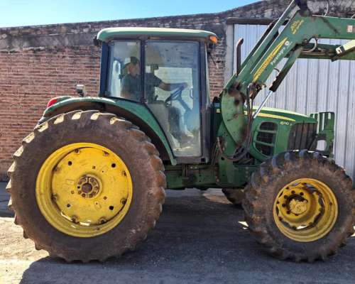 Tractor John Deere 6110j