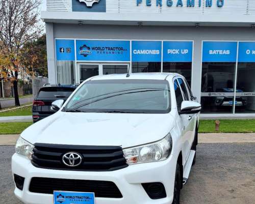 Toyota Hilux DX 2.4 4X4 2016