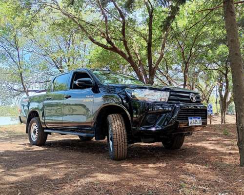 Toyota Hilux DX AT 4X2 Impecable Como 0km 9.000km año 2025