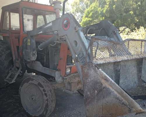 Tractor Fiat 780 con Cargador Frontal