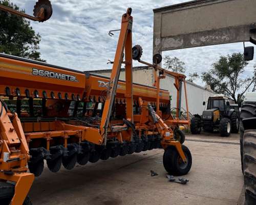 Agrometal TX Mega 24 a 35 Mecánica Monitor Grano Grueso