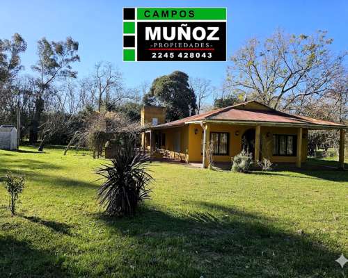 Castelli, Hermosa Casa Quinta con Pileta