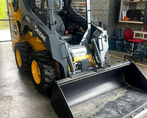 Minicargadora John Deere 318g 2024/ 0km