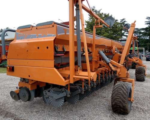 Agrometal TX Mega 23 a 35 con DVA TIM - Reacondicionada