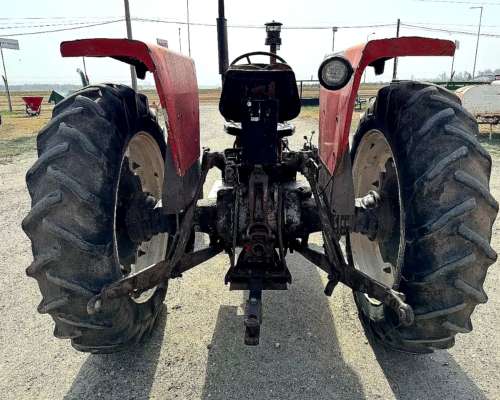 Tractor Massey Ferguson 1175 con Tres Puntos