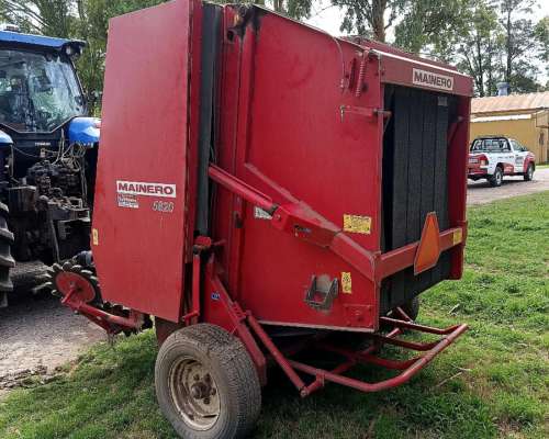Rotoenfardadora Mainero 5820 en Buen Estado General