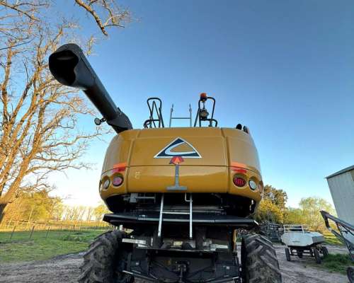 Cosechadora Challenger 520 2022 Excelente Estado