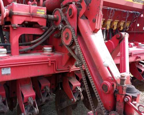 Sembradora Bertini 32.000 A:2012 de 36 a 21 Excelente