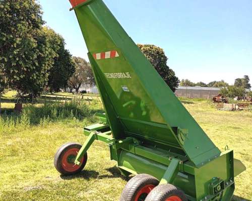 Nueva Picadora de Forraje Tecnoforraje, Todo Terreno