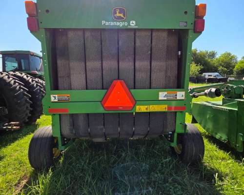 Rotoenfardodora John Deere 568