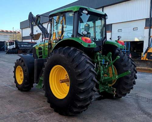 Tractor John Deere 6135j