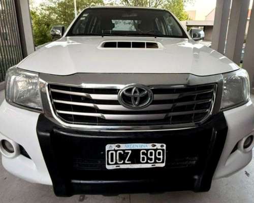Toyota Hilux 3.0 C/D 4X2 TDI SRV Cuero 171cv 2014 U$S 18.699