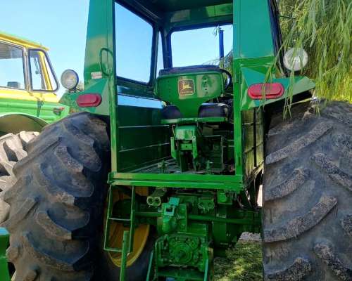 Tractor John Deere 4530
