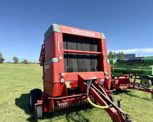 Rotoenfardadora Mainero 5885 con Monitor