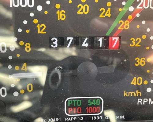 New Holland 180-90 con Piloto Trimble