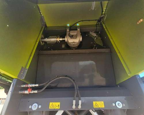 Cosechadora Claas Tucano 560 - Plataforma 30 Pies - Unica