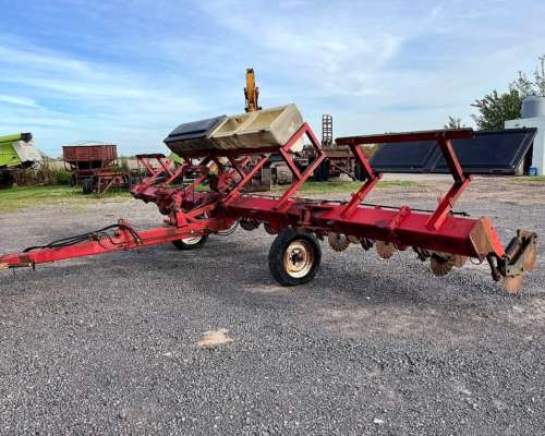 Fertilizador en Linea de 10 Surcos