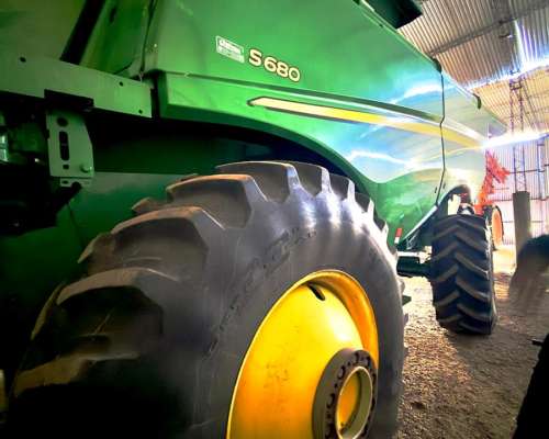 Cosechadora John Deere S680