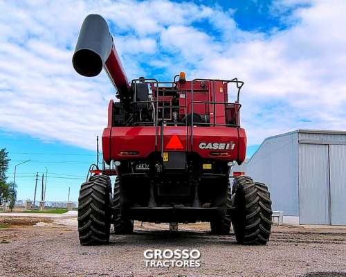 Cosechadora Case 7130, Draper 35 Pies, 1.400 Horas, 2016