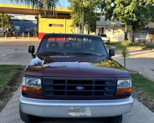 Ford F-100 XL Motor MWM Caja Clark Grande año 1998