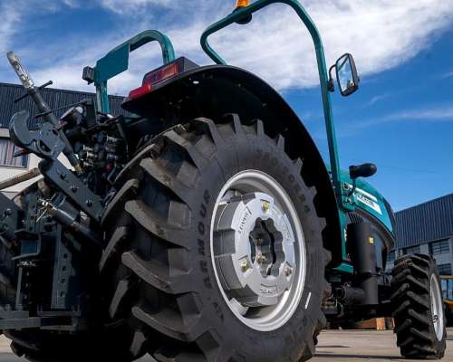 Tractor Lovol F4090 90hp 4X4 Frutero