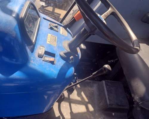 Tractor New Holland TM8030 - 2012 - 130 HP - Usado
