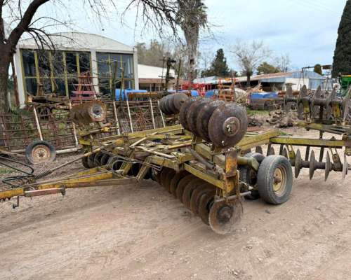 Rastra Desencontrada DAN CAR de 56 Platos con Alas a Resorte