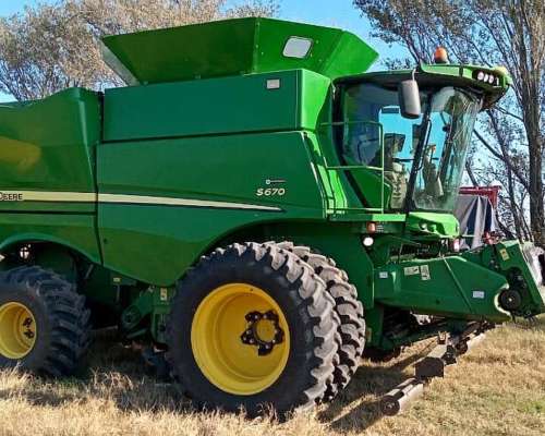 Cosechadora John Deere S670, 2wd, Dual, Draper de 40 P, 2015