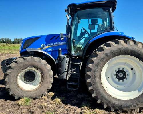 Tractor New Holland T7 260 año 2018.